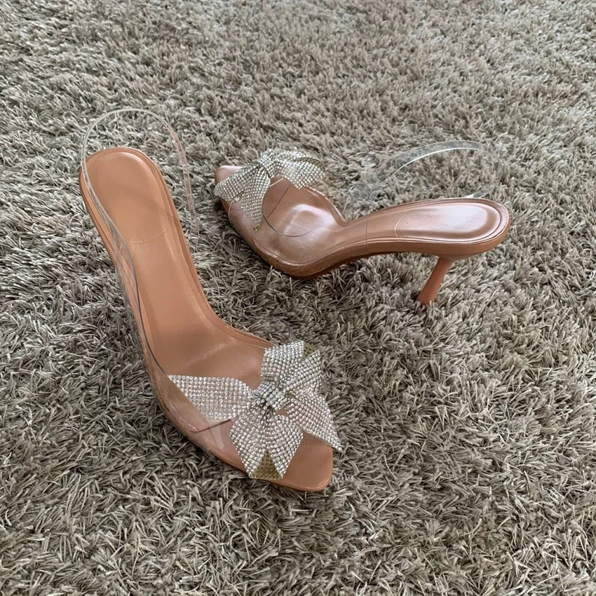 AMORA Heels – Strass-Sandalen mit Schmetterlingsknoten