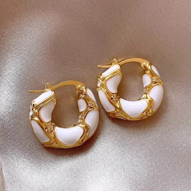 ARIELLE Hoops – Vergoldete Vintage-Creolen mit Emaille-Finish