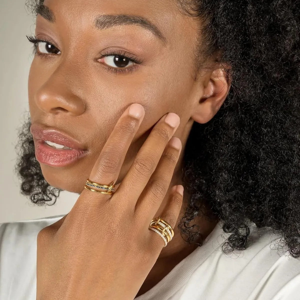 VYRA Ringset – Zweifarbiger Stapelring im Ins-Stil