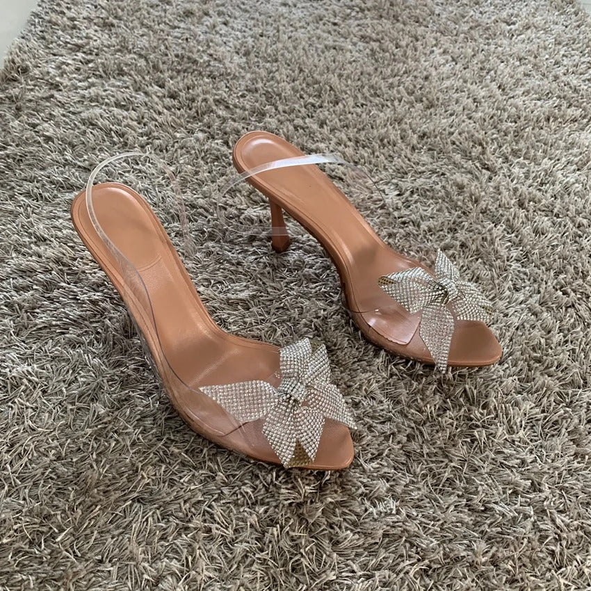 AMORA Heels – Strass-Sandalen mit Schmetterlingsknoten