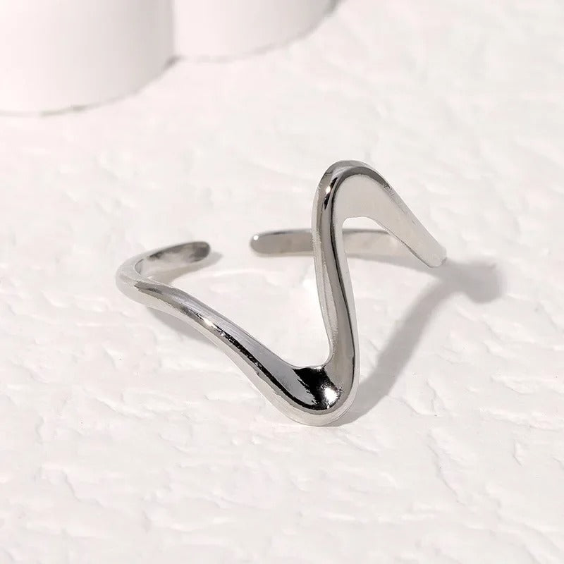 WAVELO Ring – Verstellbarer Vintage-Ring mit Wellenstruktur